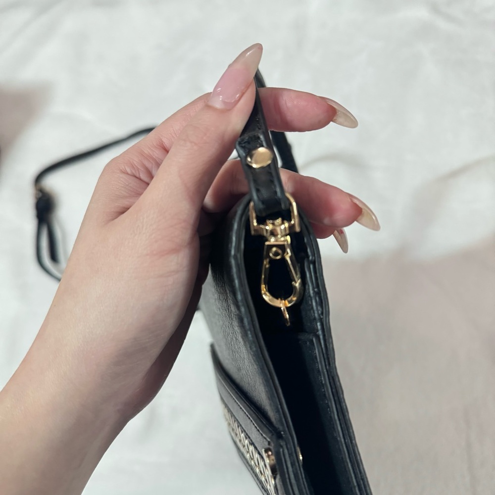 Steve Madden Havenn Flap Clutch Crossbody Bag - Picture 8 of 8